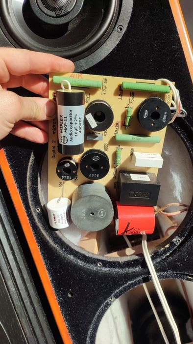 Canton digital 2.1 hi end referencyjne + mikrofon dsp i 2 kontrolery.