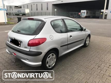 Peugeot 206 de 2000 para peças