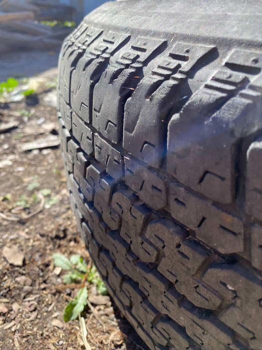 Продам резину 265/65/17