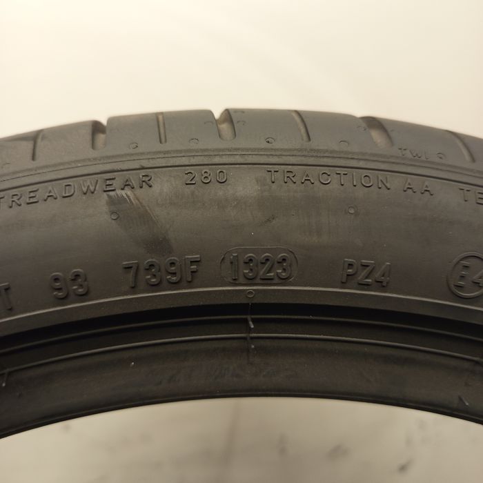 245/40R19 Pirelli Pzero