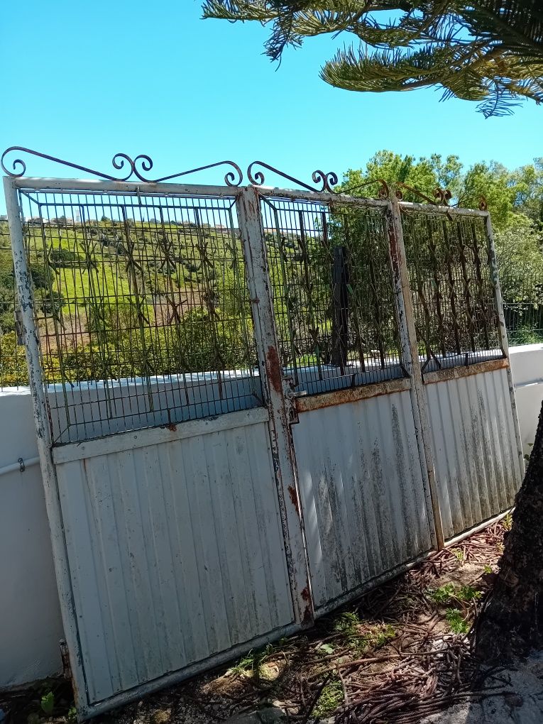 Portao em ferro de 3 folhas
