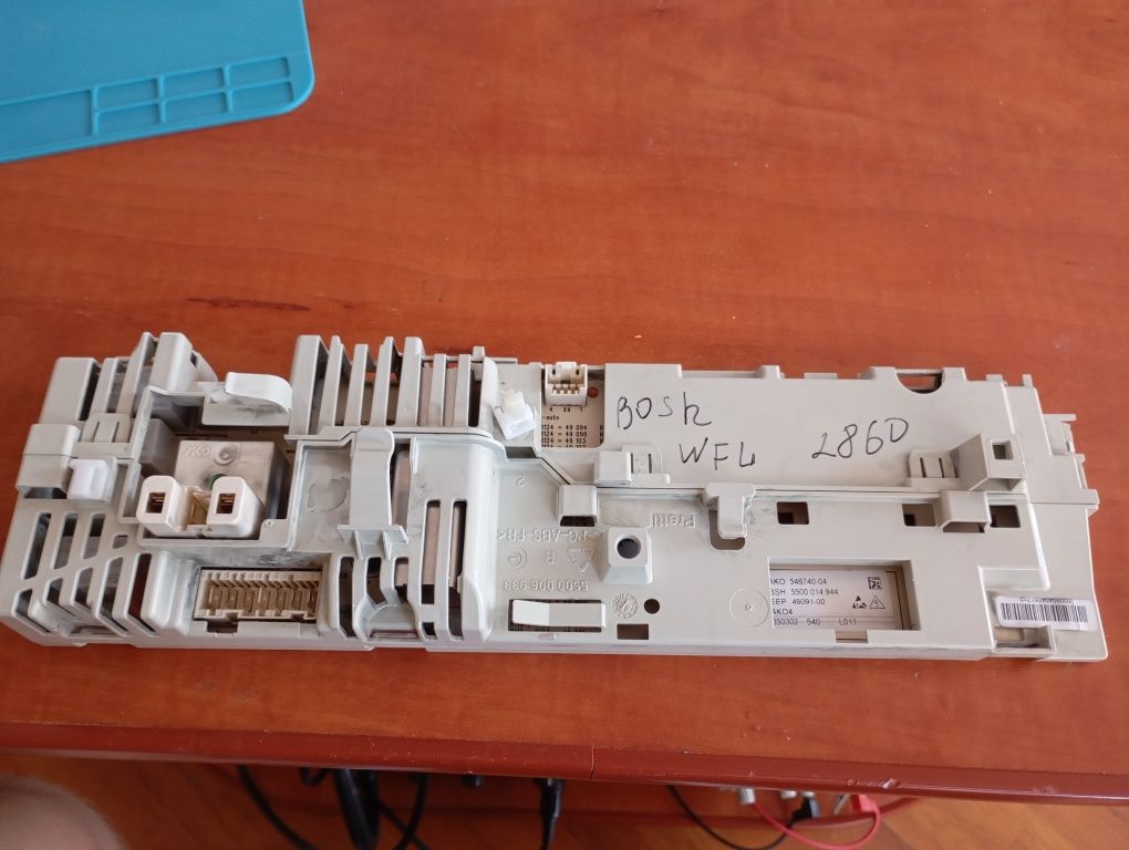 Модуль пральної машини Bosch WFL2860