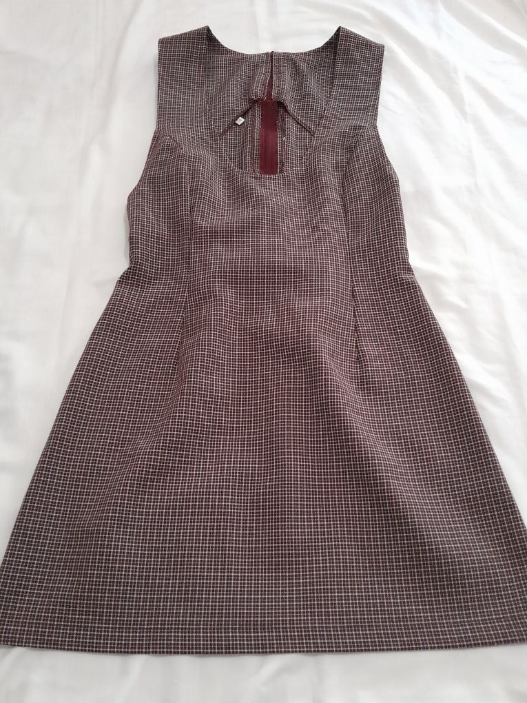 Vestido curto 34