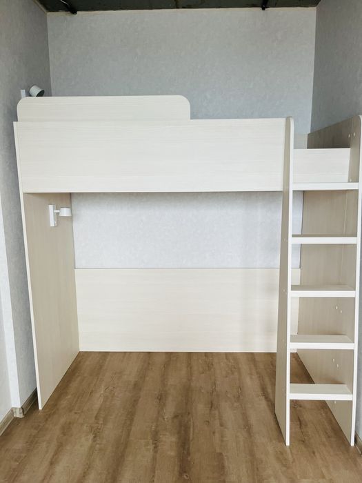 Терміново продам ліжко дитяче двохповерхневе, ліжко горище