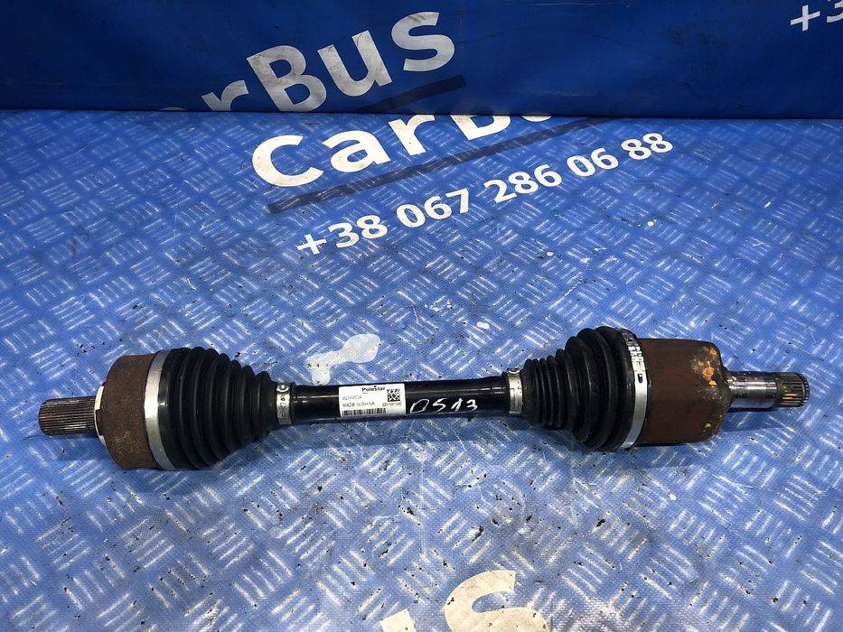 Піввісь передня ліва Полістар 2 Полуось передняя левая Polestar 2