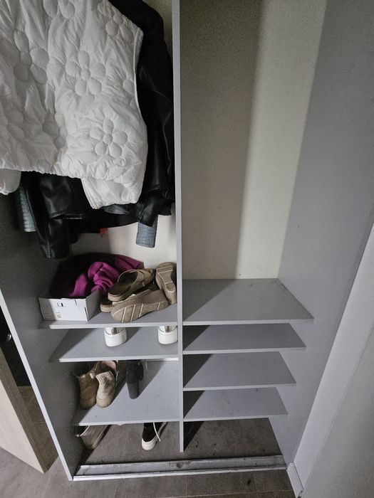 Szafa przesuwana lustra