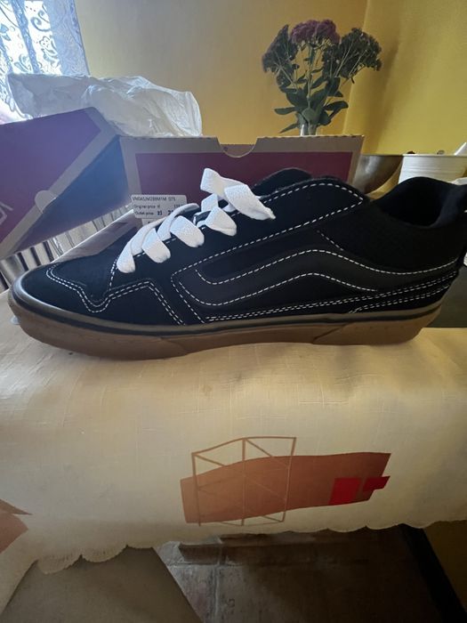 Buty Vans czarne rozmiar 40