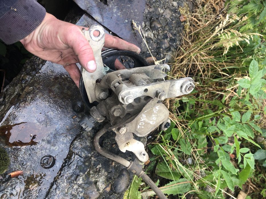 ГУР гідро підсилювач руля Toyota Corolla e120 1.6