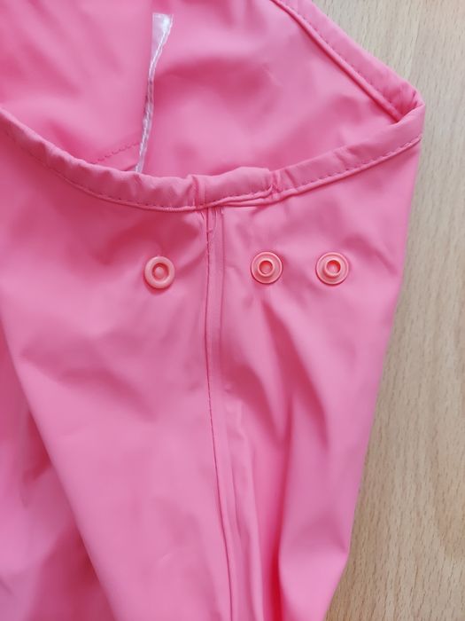 Kombinezon przeciwdeszczowy Lupilu roz. 86-92 na 18-24 m. wodoodporny