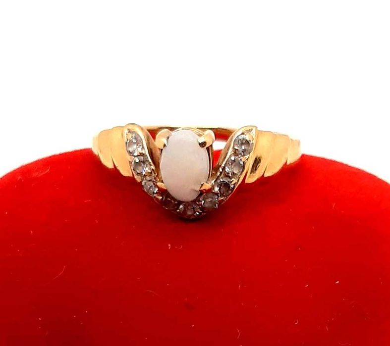 Złoty pierścionek z Opalem PR.585 W:2,63gr R.12 InterSKLEP