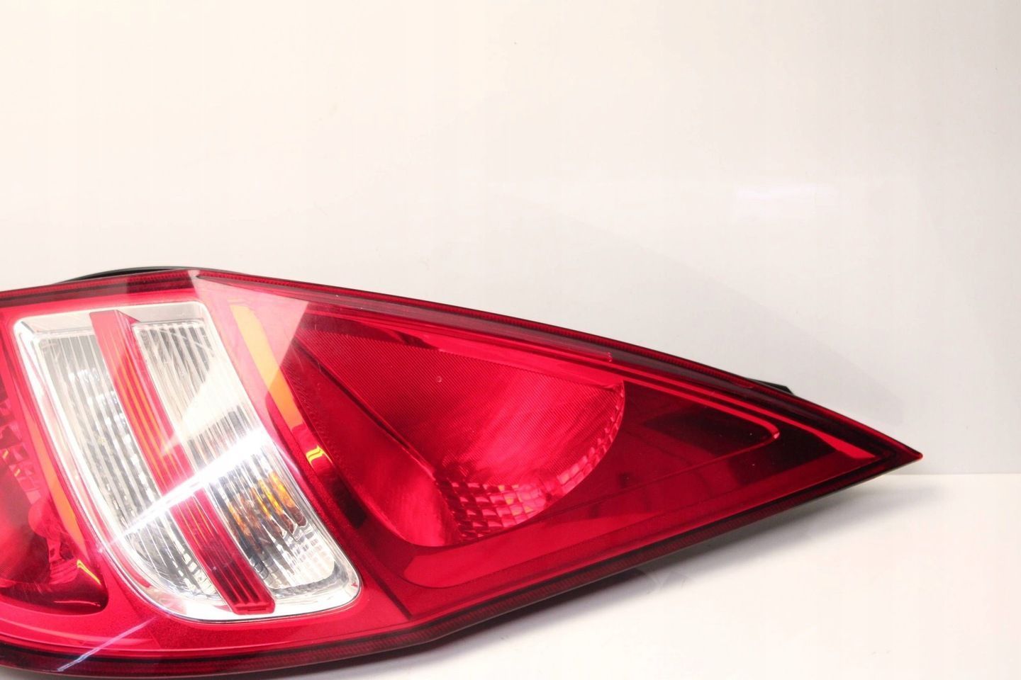 HYUNDAI I I30 HB 07R- LAMPA PRAWA TYLNA PRAWY TYŁ
