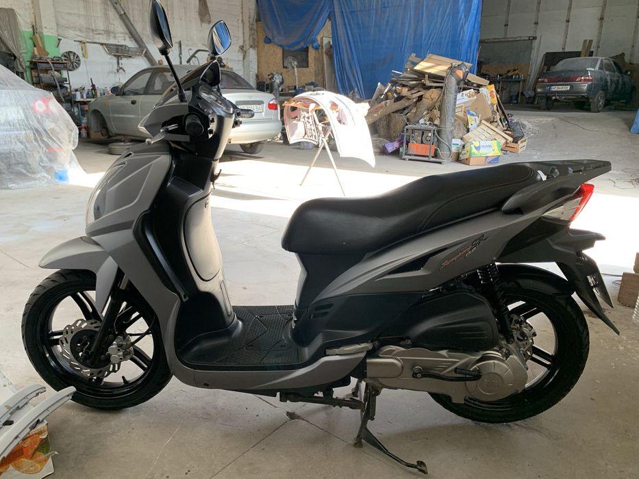 Продам скутер SYM150 SR