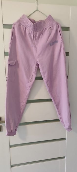 Spodnie dresowe damskie /dziewczęce, Bershka, rozmiar XS,