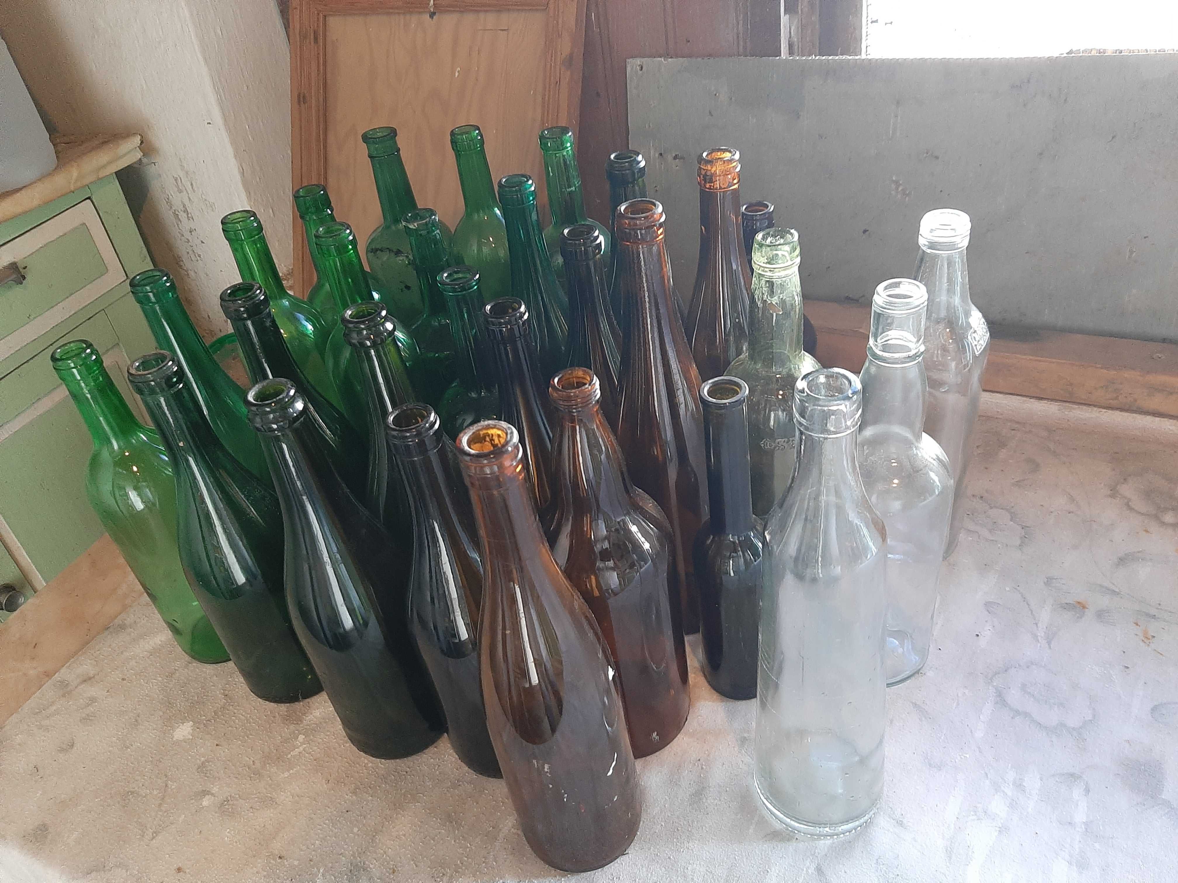 43 garrafas novas.verdes.castanhas e brancas.