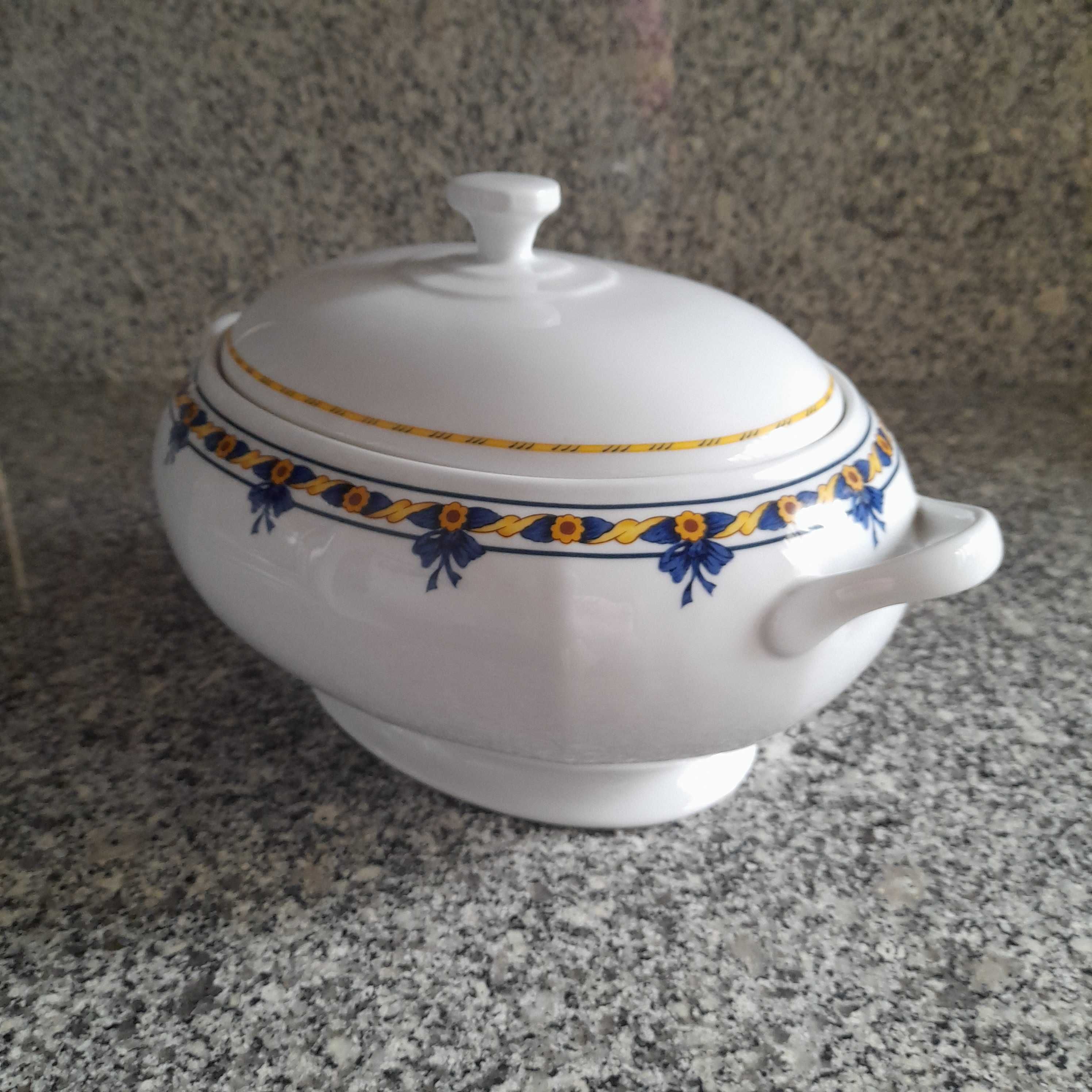 Terrina Vista Alegre Sonata em bom estado