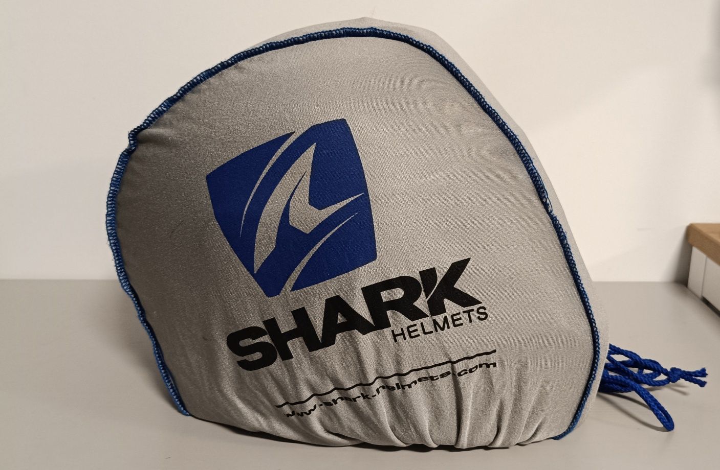 Capacete shark M skwal dragal