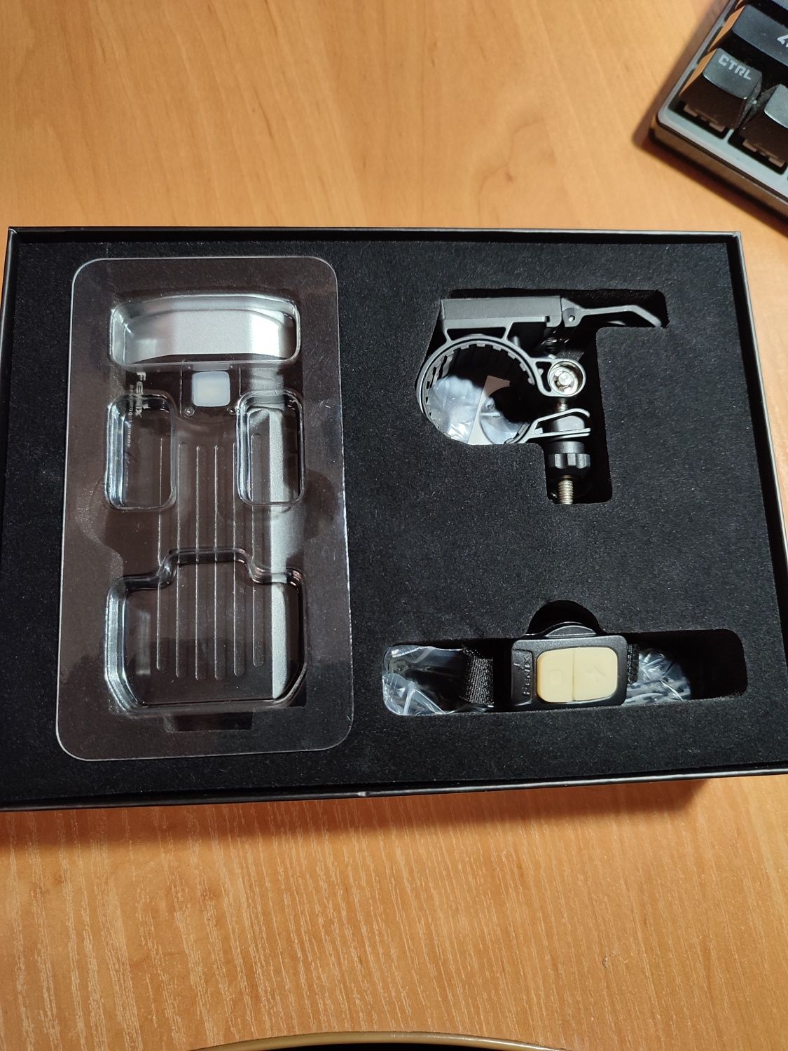 Велофара Fenix BC-30