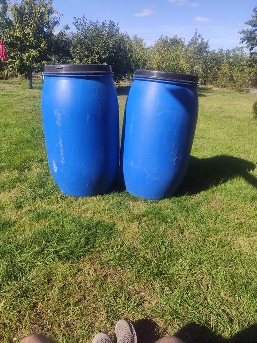 Продам бочки пластиковые