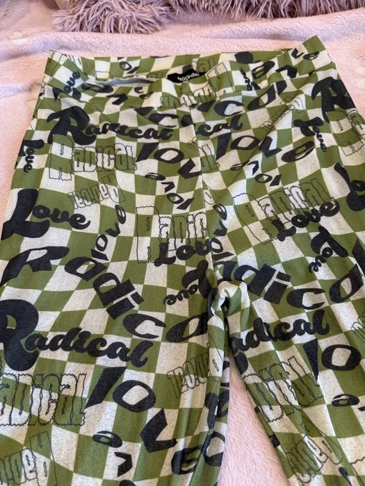 штани кльош з цікавим принтом