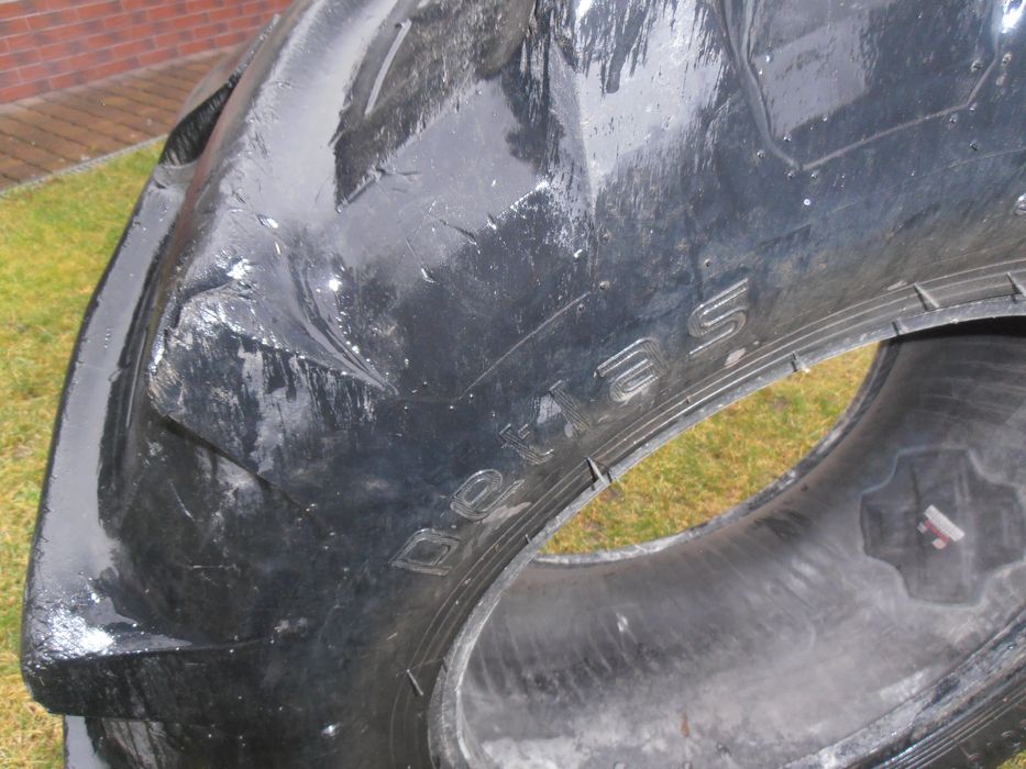 Opony  440/65 R-24