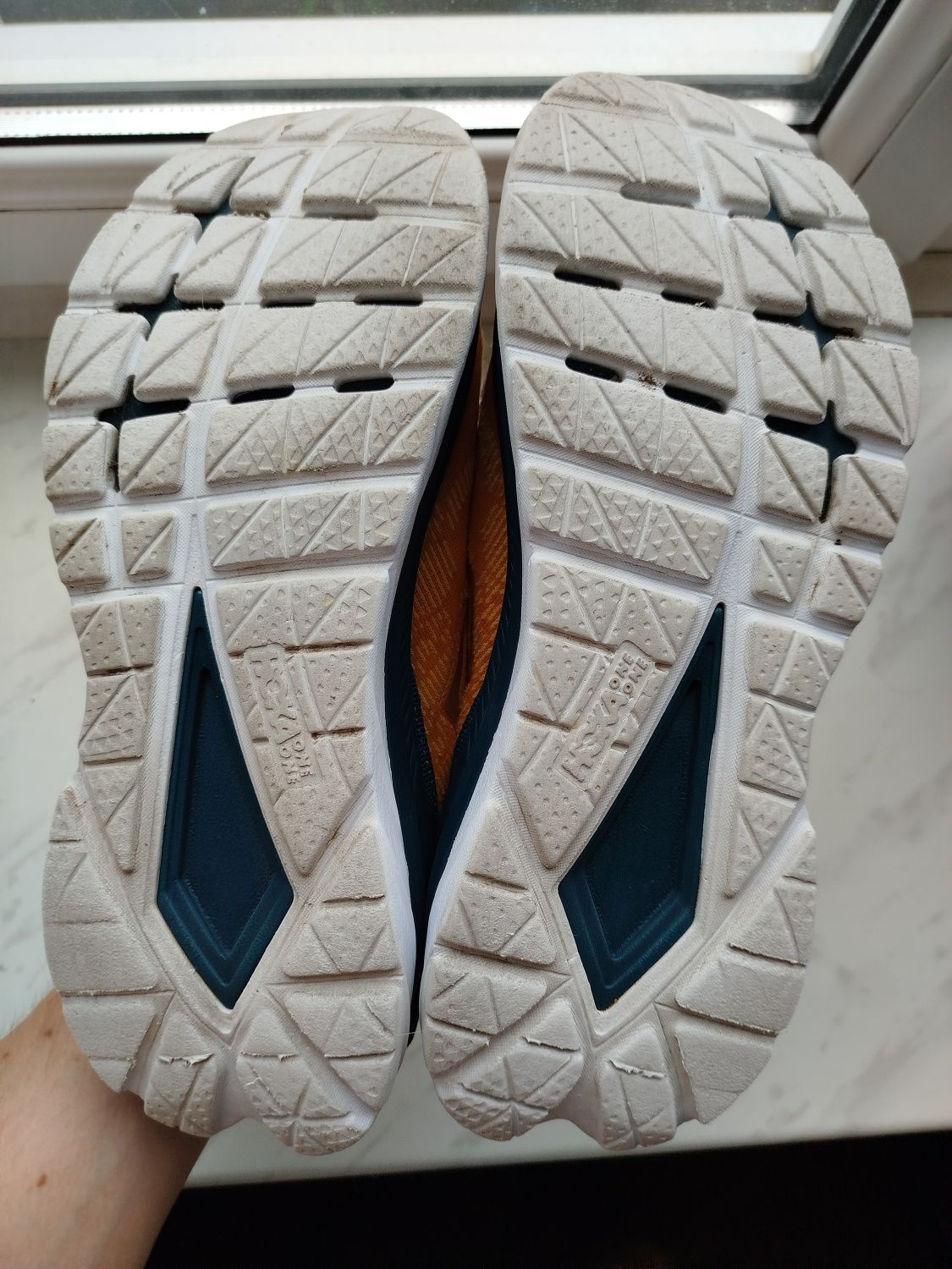 Hoka mach 4 supersonic