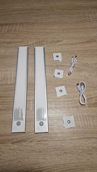 Oświetlenie LED pod szafki GLUROO z czujnikiem ruchu i ściemnianiem