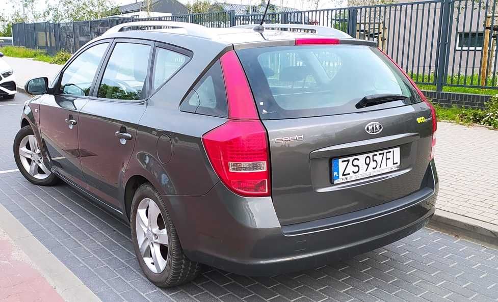 Kia Ceed Cee'd 1.6 Crdi Sw 116KM 2011 rok, przegląd do 15.05.26