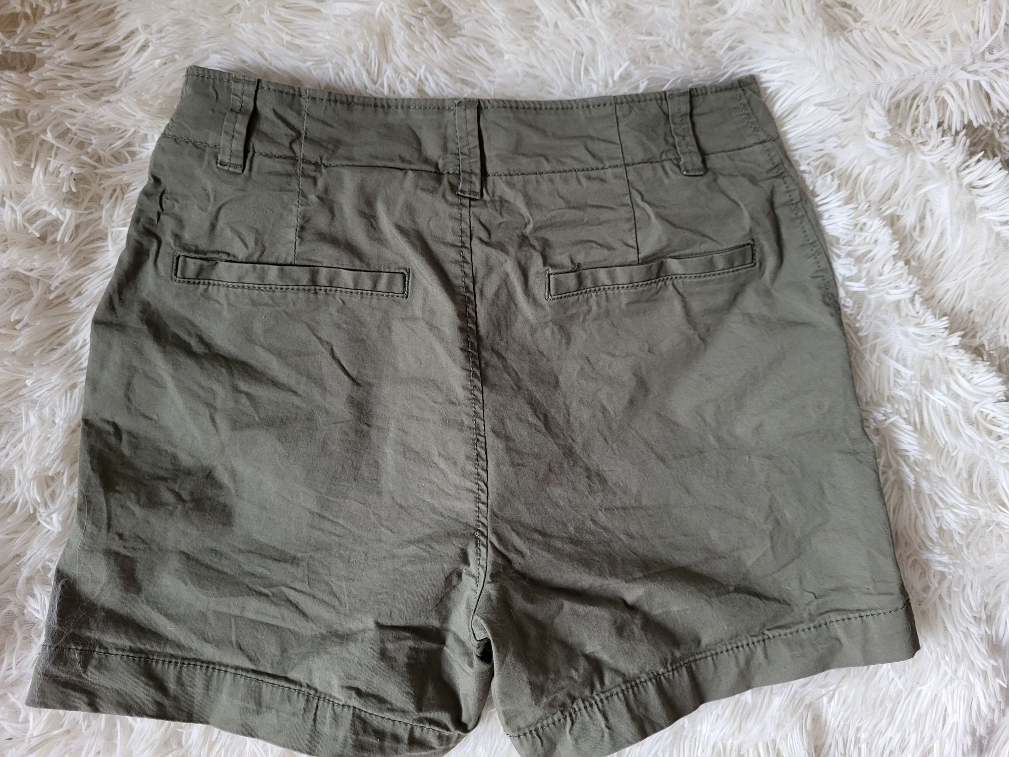 Spodenki H&M r 34 khaki