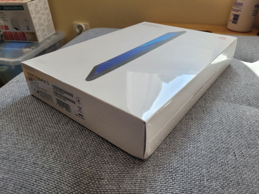 Huawei MediaPad T5, 10.1", 3GB RAM, 32GB, WiFi + LTE