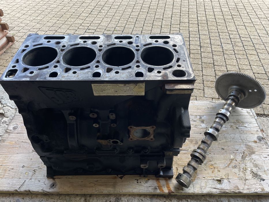 Młot jcb 3cx opony silnik jcb 3cx sprzęgło   łyżka minikoparka