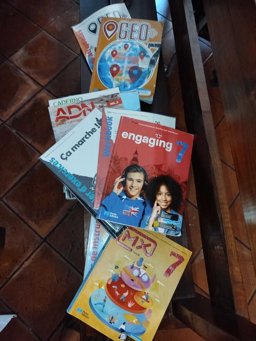 Livros 7.o ano Colégio Via Sacra Viseu
