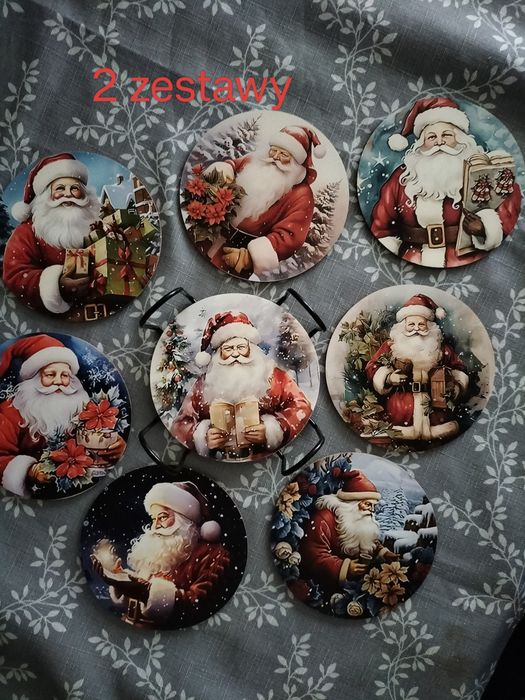 Zestaw świątecznych podkładek i stojak