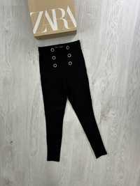 Zara legginsy XS spodnie czarne wysoki stan guziki eleganckie rurki