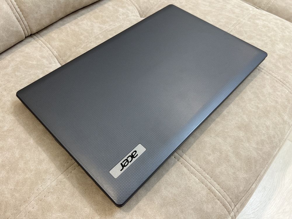 Продам ноутбук Acer Aspire 7250 в хорошому стані