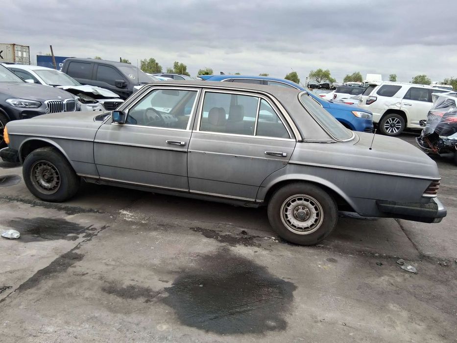 Mercedes-Benz W123 import Caifornia -  Mercedes Benz W123