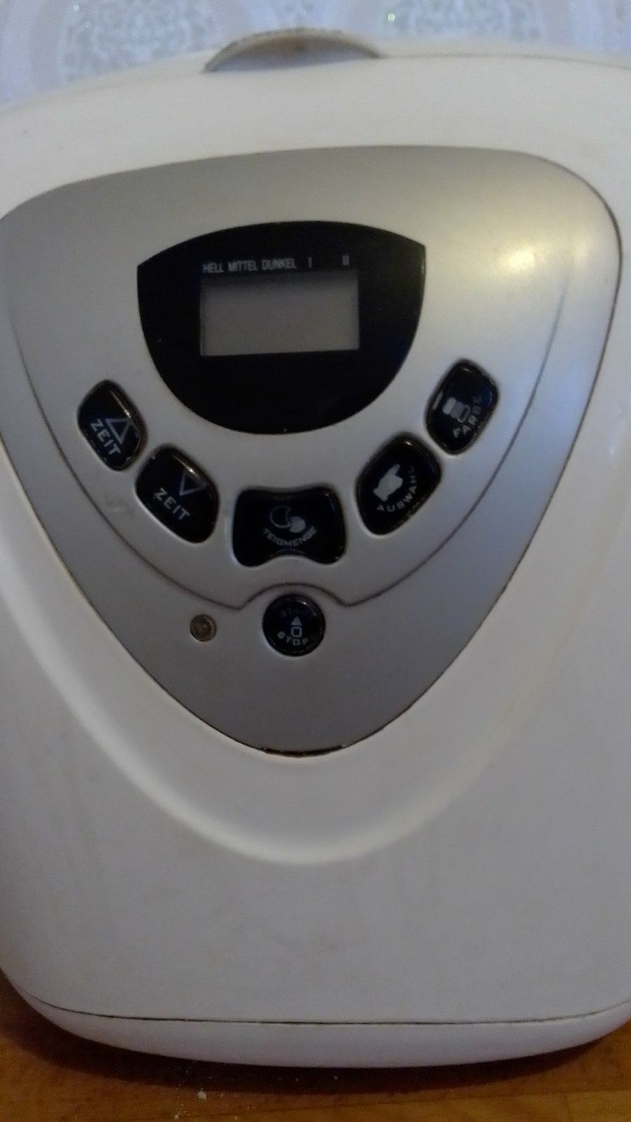 Хлебопечка  CLATRONIC BBA 3505