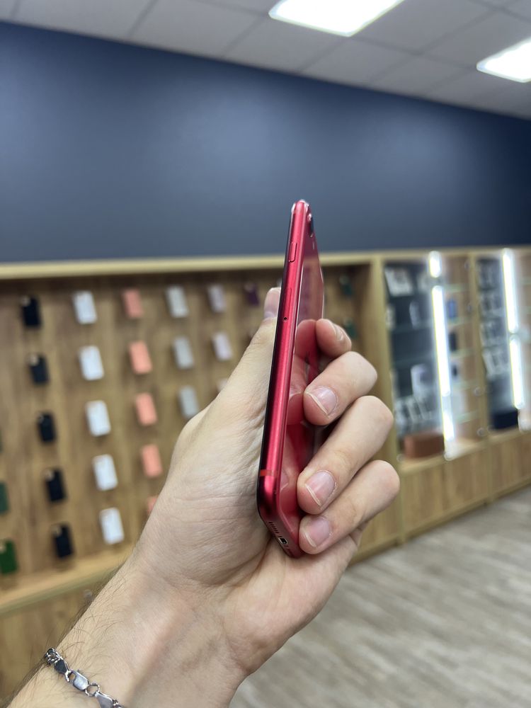 iPhone SE 2020 64gb Red Unlock від Магазину з Гарантією