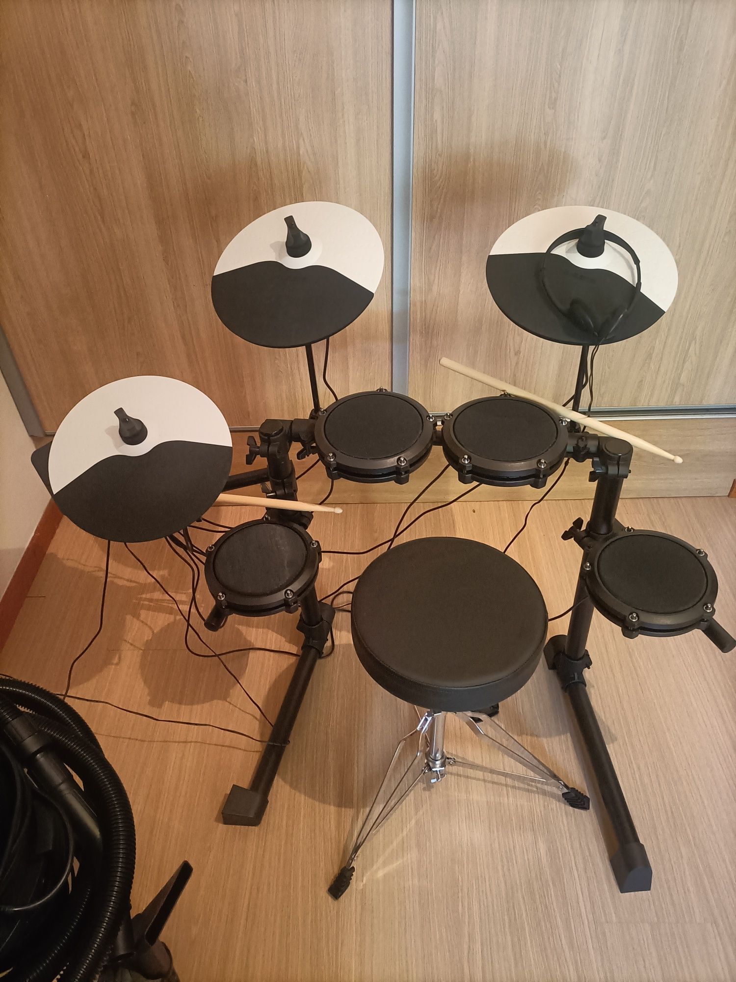 Bateria elétrica criança