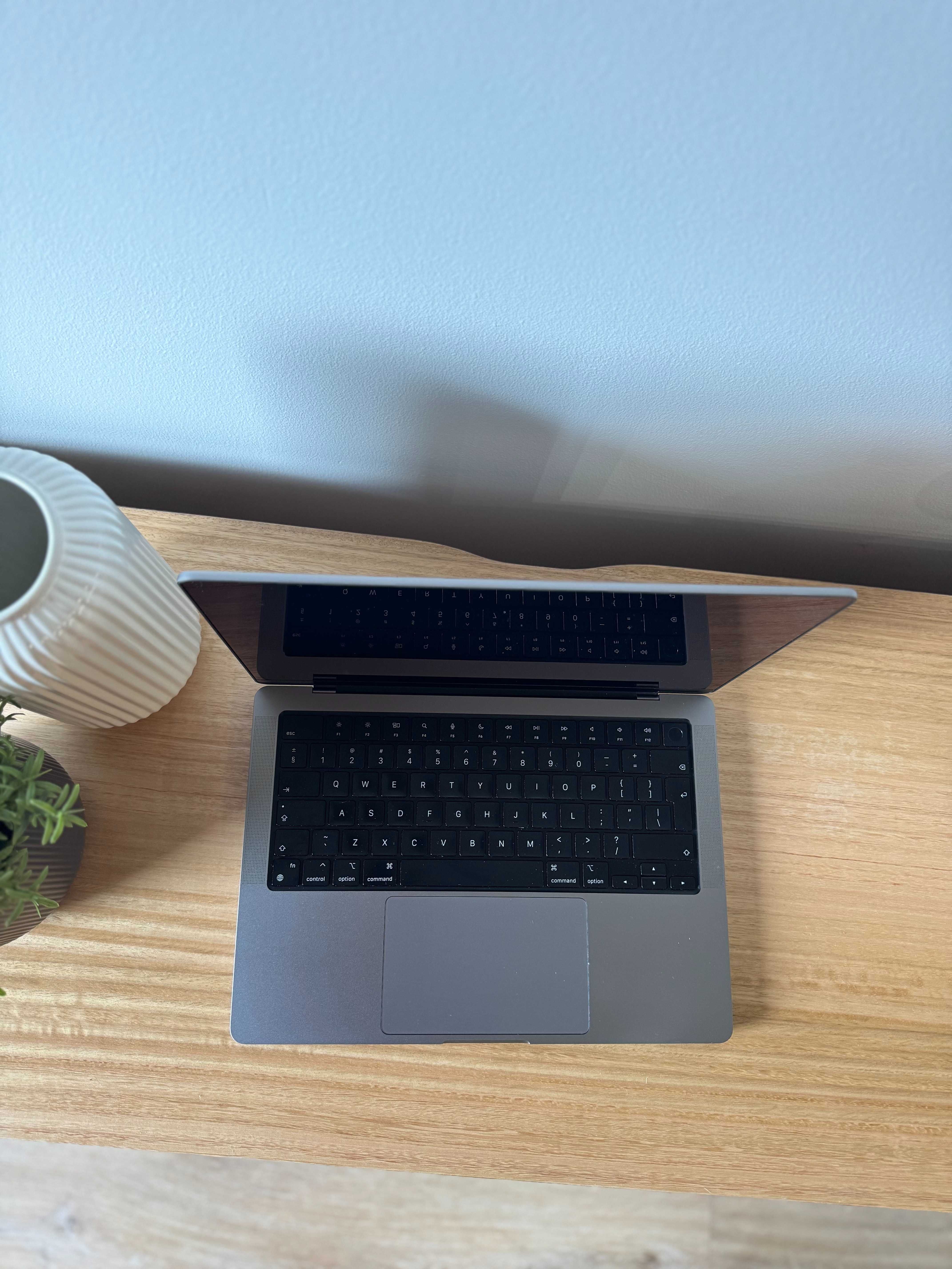 Laptop APPLE MacBook Pro 14,2" M2 Max 32GB RAM 1TB SSD macOS Szary