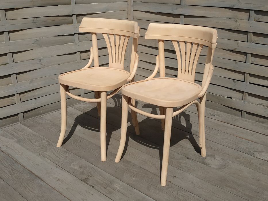 Krzesła Thonet Fameg wyszlifowane do malowania 120szt.