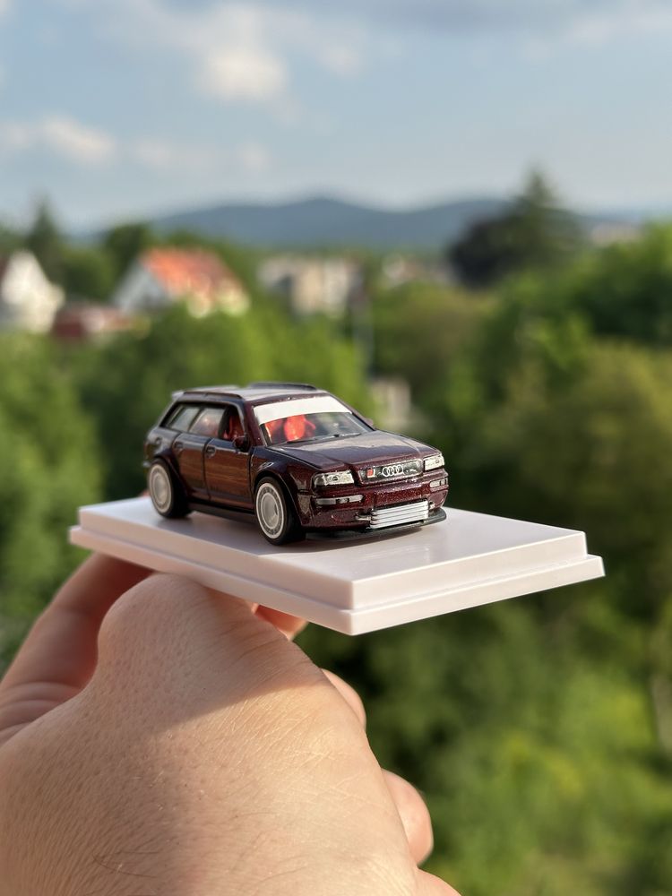 Sprzedam audi rs2 po customie hot wheels