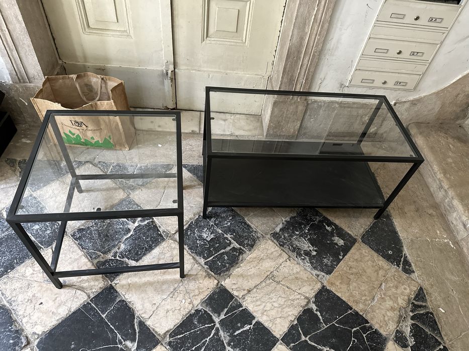 Escrivainha e mesa apoio