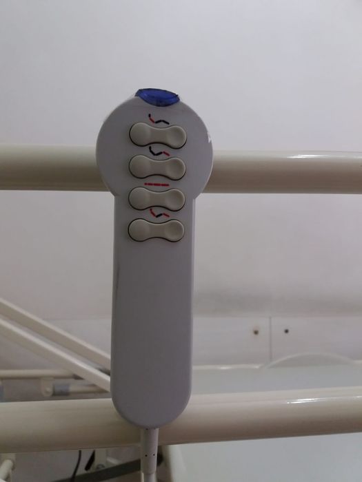 Cama articulada hospitalar