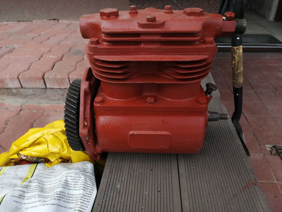 Sprężarka powietrza Jelcz SW 680, ładowarka ŁK-34, HS 31