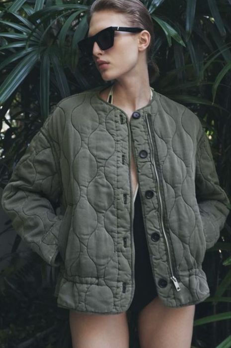 Курточка Zara, куртка оливка варений ефект S