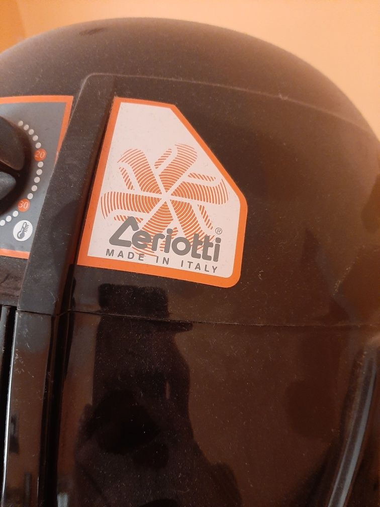Suszarka fryzjerska hełmowa, stojąca