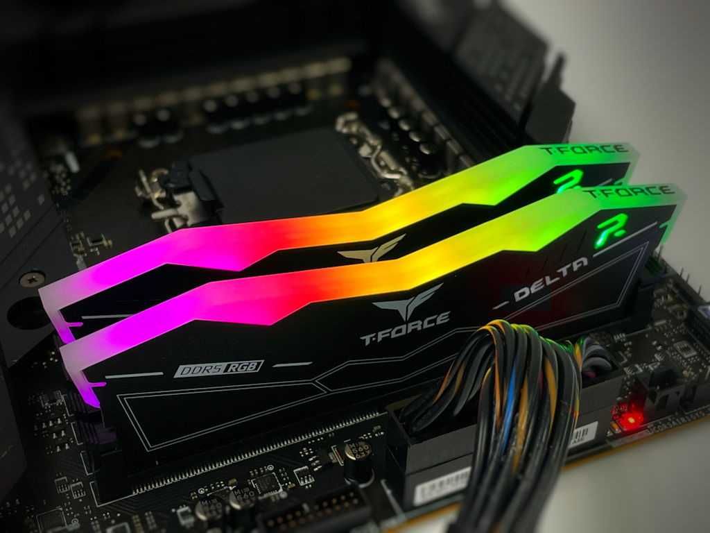 DDR5-6400 T-Force Delta RGB 32gb (2*16) 1.35v на гар.