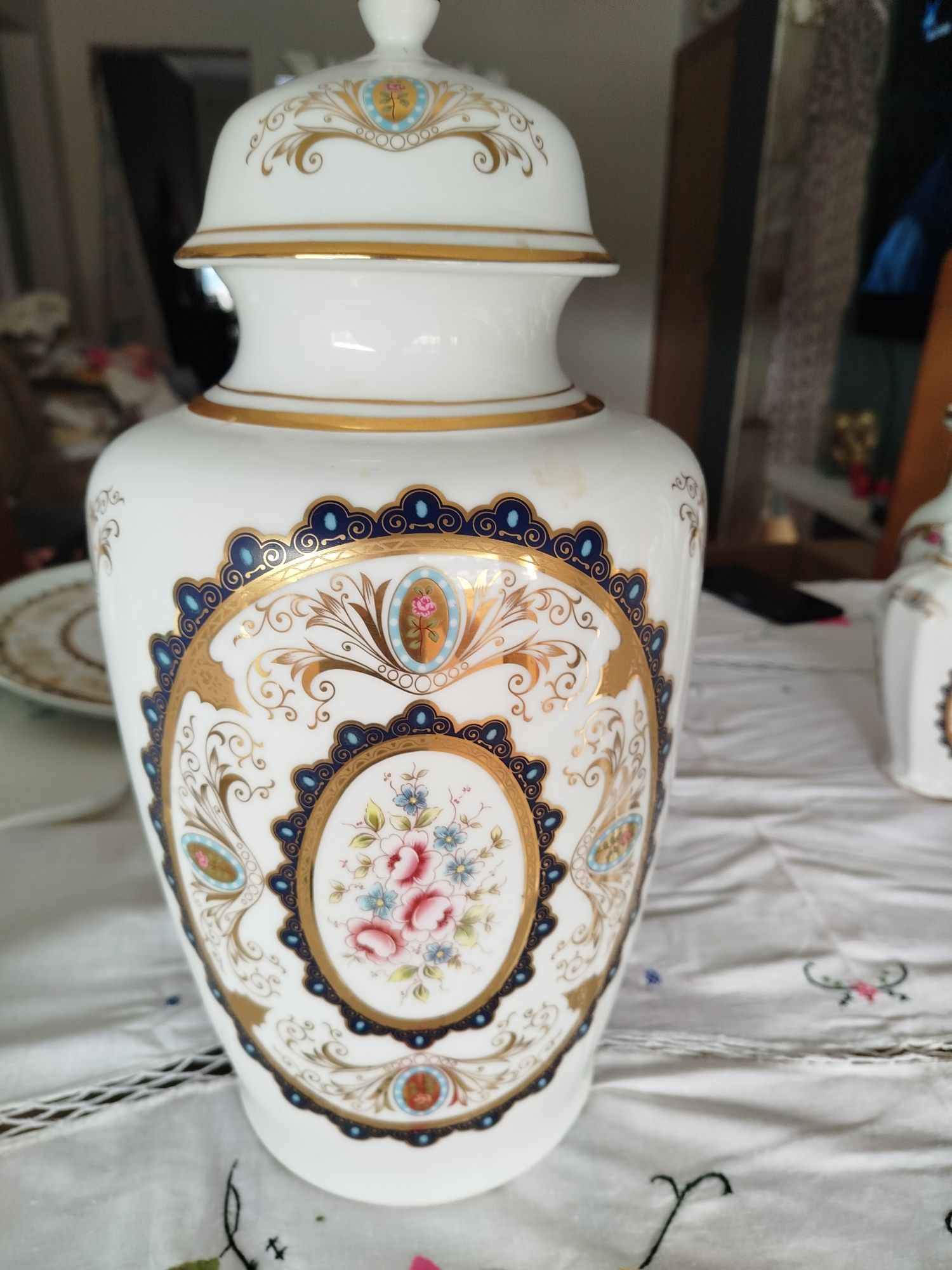 Lindo pote grande em Porcelana Limoges