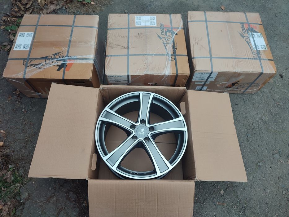 Нові Оригінальні титанові дискі.IT WHEELS..R19,5/114,3et38.