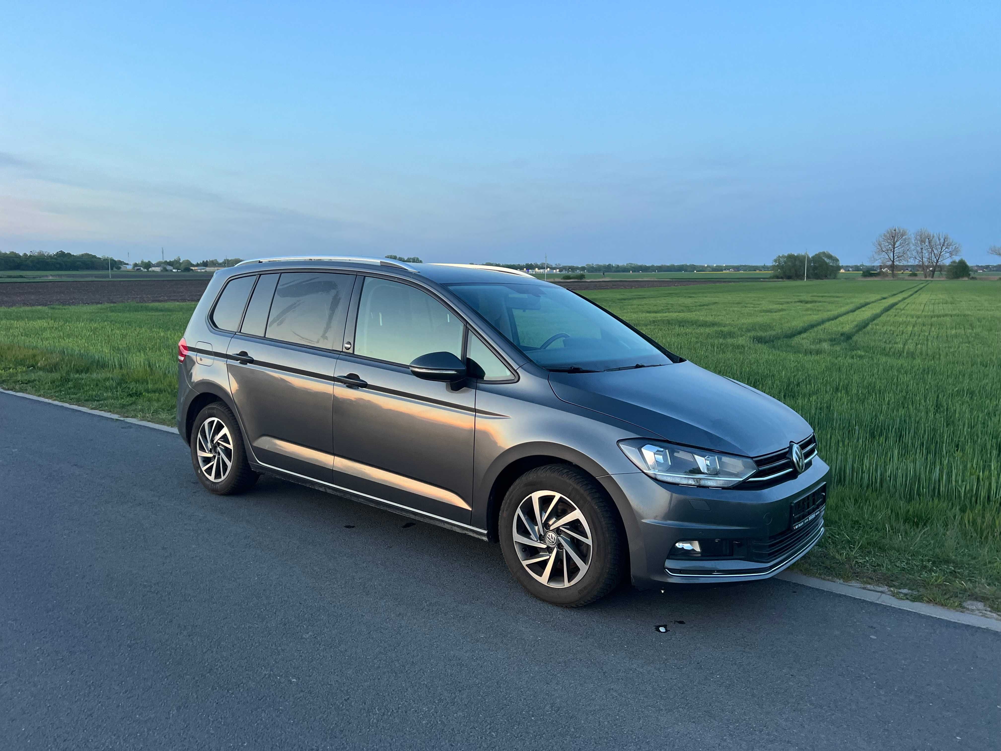 Volkswagen Touran 1.6tdi wersja SOUND
